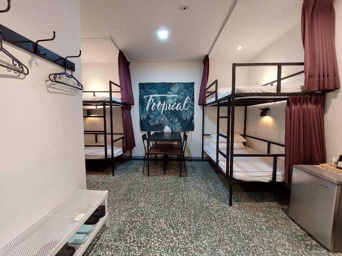 Swf淡水新五福旅館 Sinwufu Hotel ภายนอก รูปภาพ