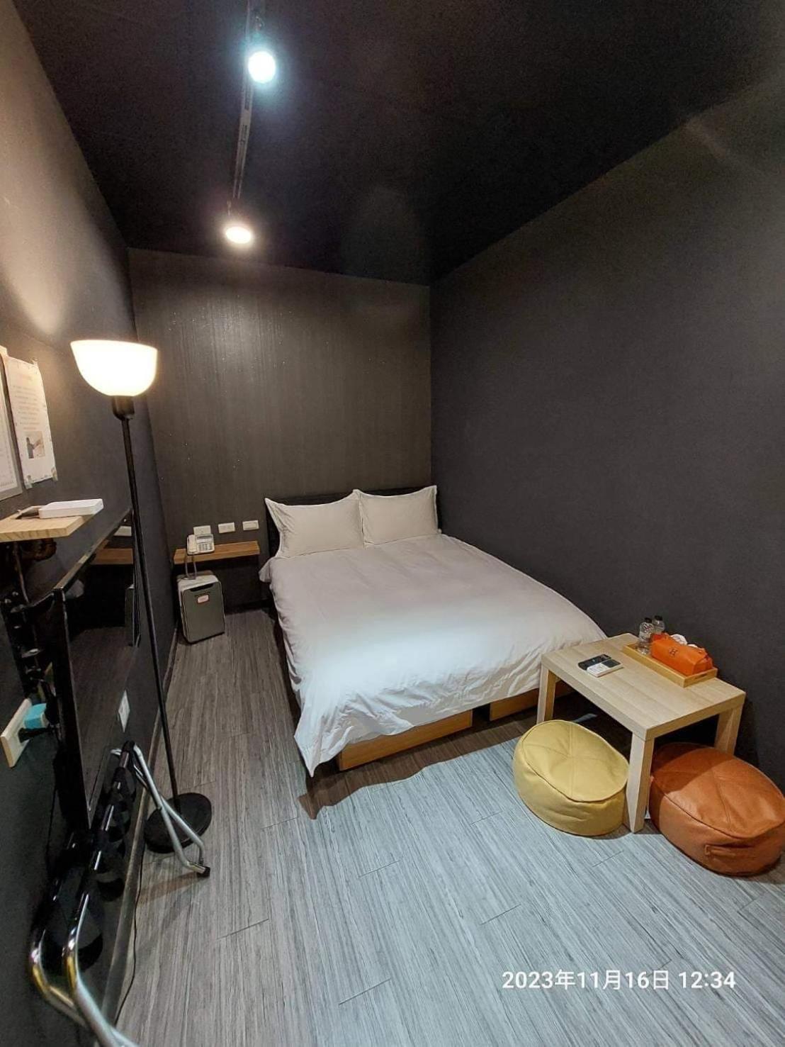 Swf淡水新五福旅館 Sinwufu Hotel ภายนอก รูปภาพ